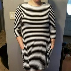 Striped dress with pockets